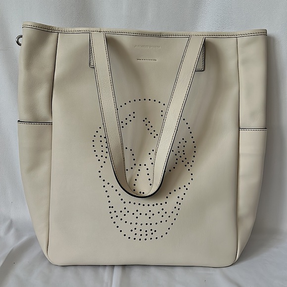Alexander McQueen Handbags - Alexander McQueen Gorgeous Cream Leather Skull Face Large Tote Bag Purse 💀💀